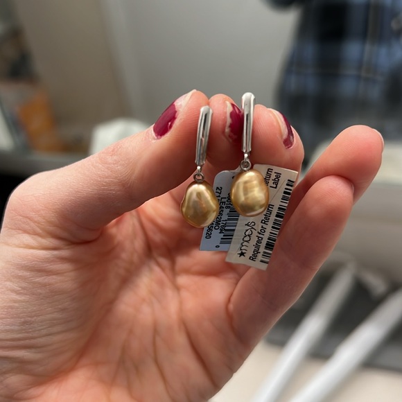 Macy's Jewelry - NWT Pearl drop earrings (fine pearls)